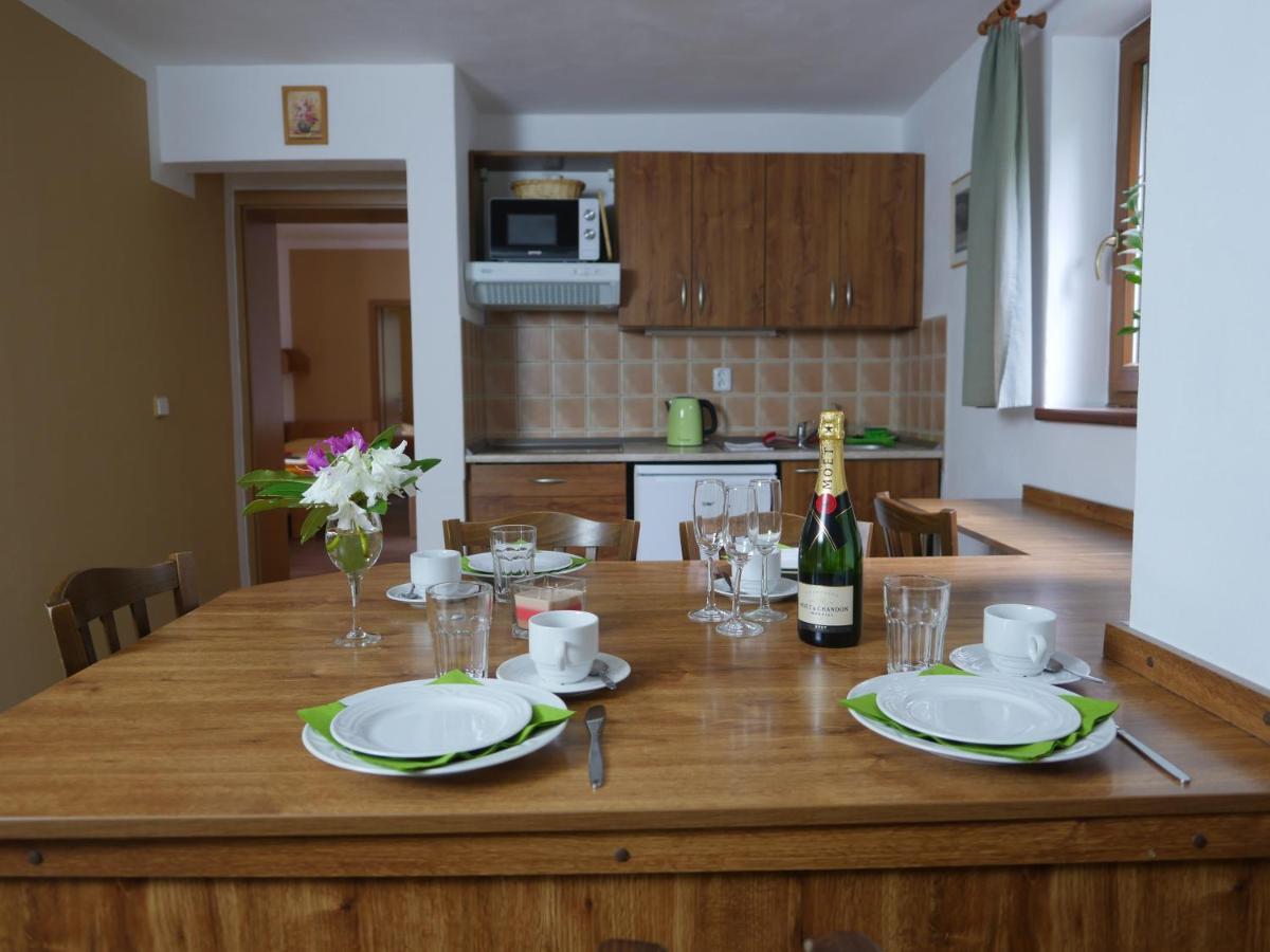 Pension Aspen Harrachov Esterno foto