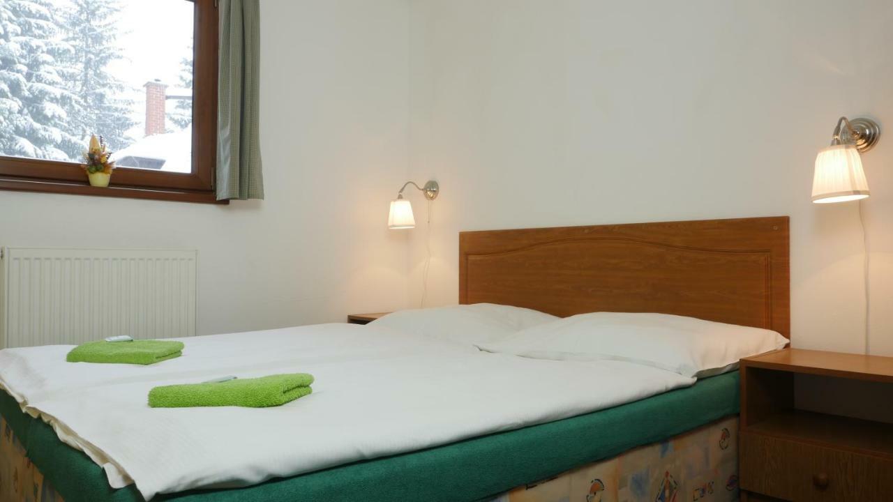 Pension Aspen Harrachov Esterno foto